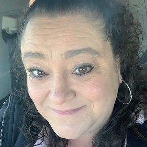 Meet your Posher, Deanna